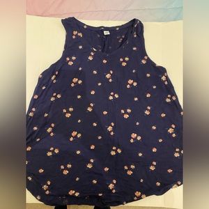Old navy women’s navy blue floral flowy tank size large